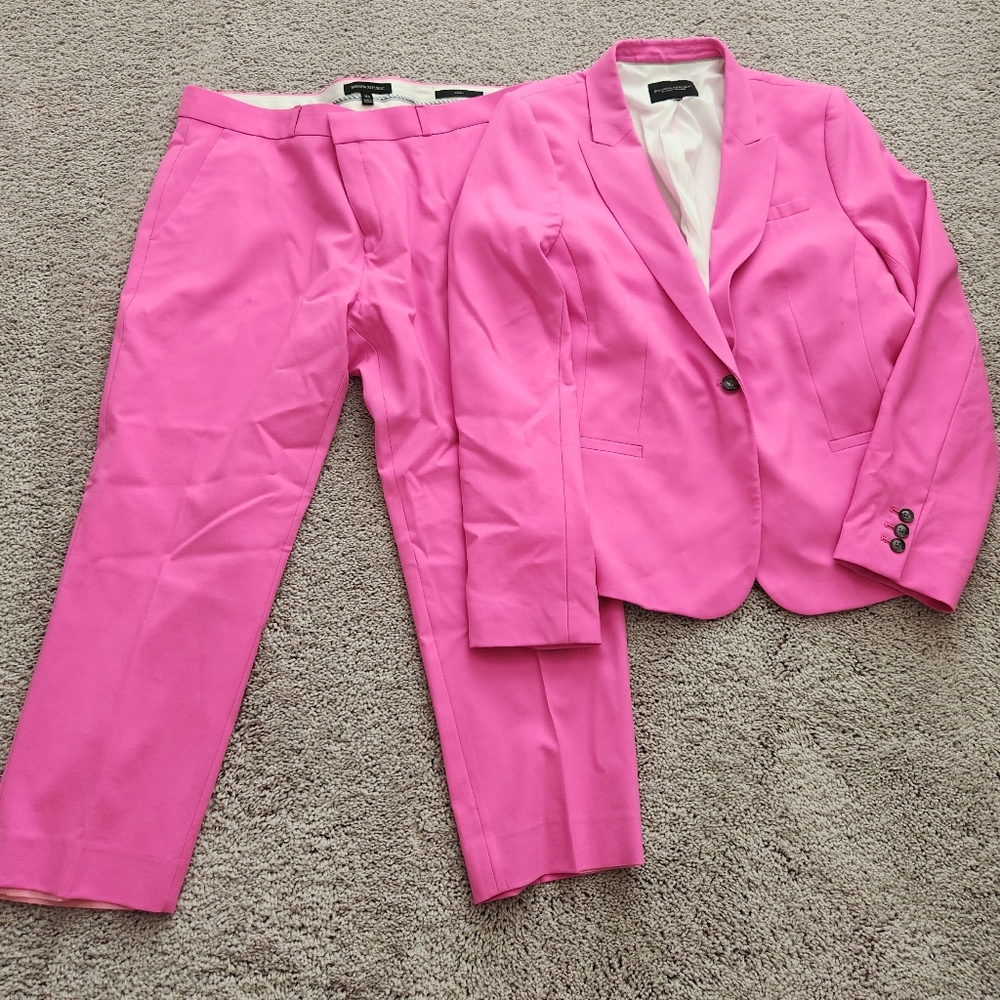 Banana Republic Hot Pink Pant Suit Sz14S Pant and 16 Blazer